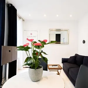 Appartamento Luxury Les Champs-elysees, Parigi