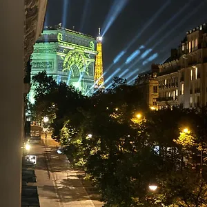  Appartement Beautiful Nearby Champs Elysees